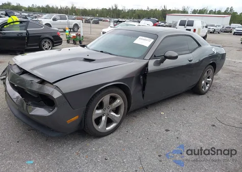 2014 Dodge Challenger Sxt Plus from USA, damaged, VIN 2C3CDYAG2EH137069